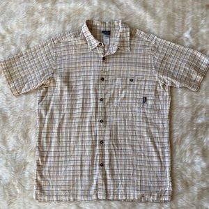 Men’s Patagonia Short Sleeve Collar Button Up XL